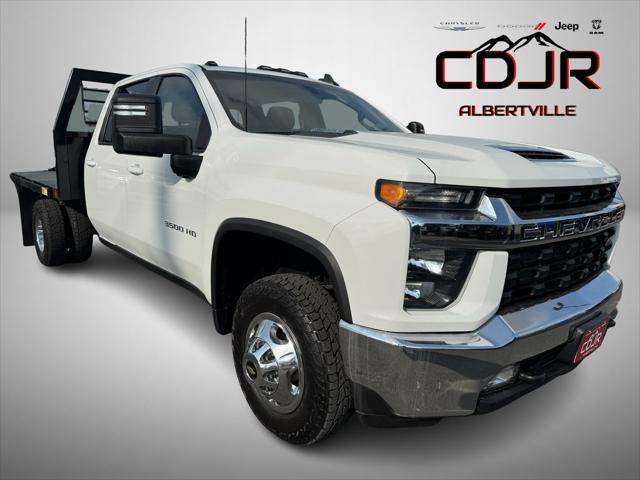 2022 Chevrolet Silverado 3500HD Chassis LT