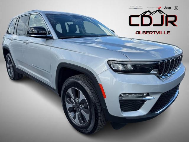 2022 Jeep Grand Cherokee 4xe Limited 4x4 2022 Jeep Grand Cherokee 4xe Limited 4x4