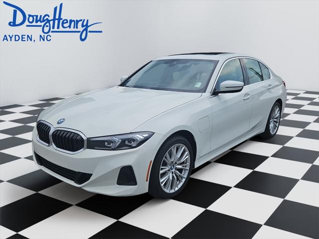 2024 BMW 330e xDrive 2024 BMW 330e xDrive