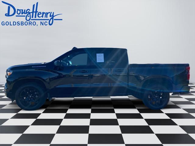 2023 Chevrolet Silverado 1500 2WD Crew Cab Short Bed Custom