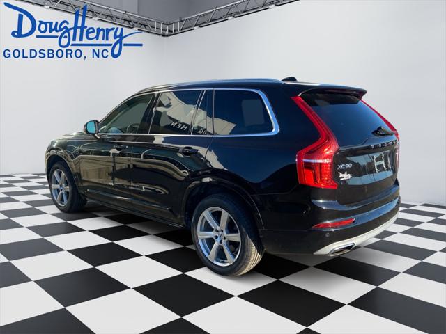 2021 Volvo XC90 T5 Momentum 7 Passenger