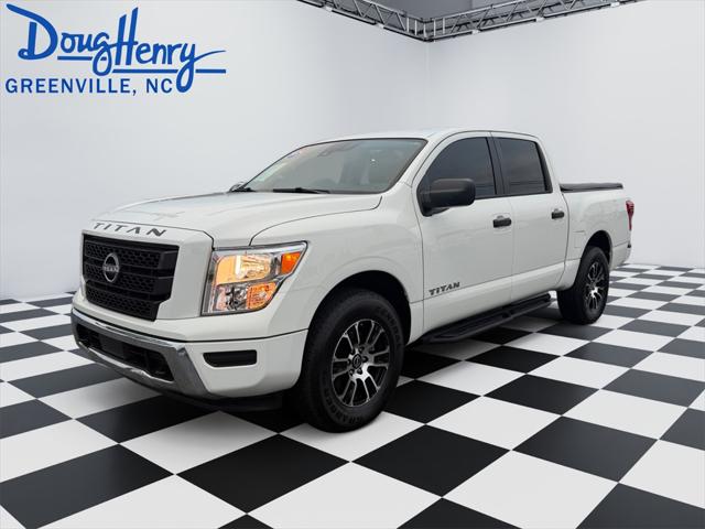 2024 Nissan TITAN Crew Cab SV 4x4 2024 Nissan TITAN Crew Cab SV 4x4
