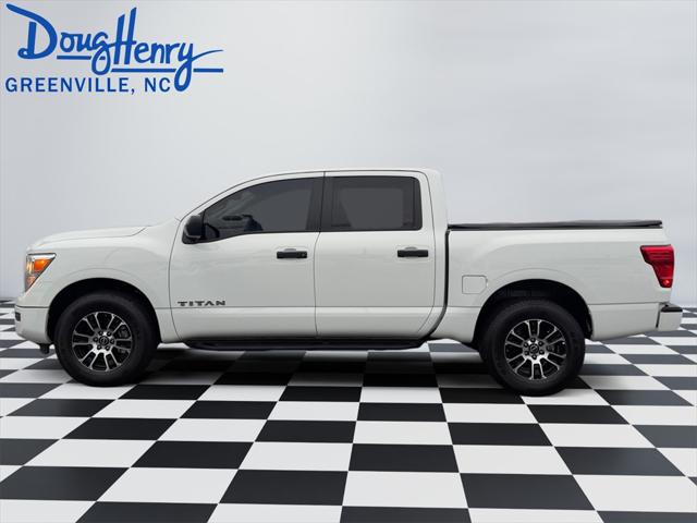 2024 Nissan TITAN Crew Cab SV 4x4 2024 Nissan TITAN Crew Cab SV 4x4