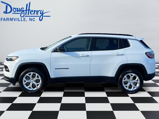 2024 Jeep Compass Latitude 4x4 2024 Jeep Compass Latitude 4x4