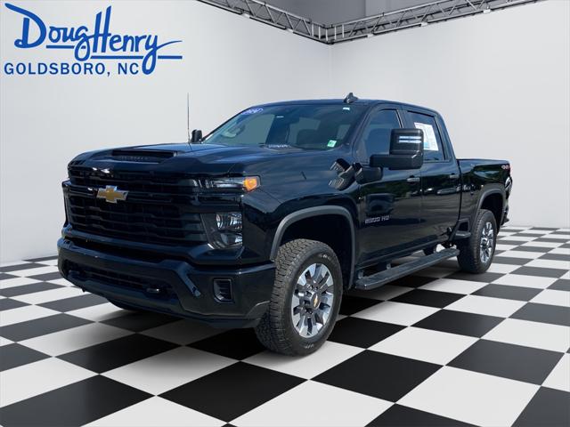 2024 Chevrolet Silverado 2500HD 4WD Crew Cab Standard Bed Custom
