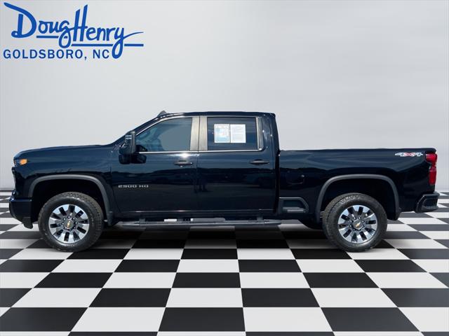 2024 Chevrolet Silverado 2500HD 4WD Crew Cab Standard Bed Custom