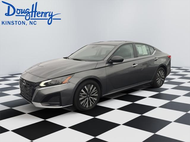 2024 Nissan Altima SV FWD