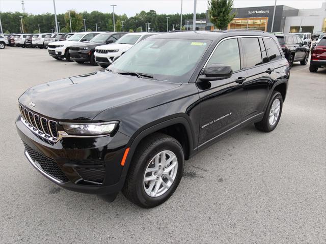 2025 Jeep Grand Cherokee GRAND CHEROKEE LAREDO X 4X4