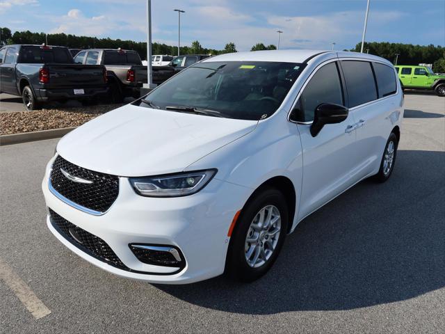 2025 Chrysler Pacifica PACIFICA SELECT