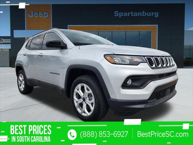 2025 Jeep Compass COMPASS LATITUDE 4X4
