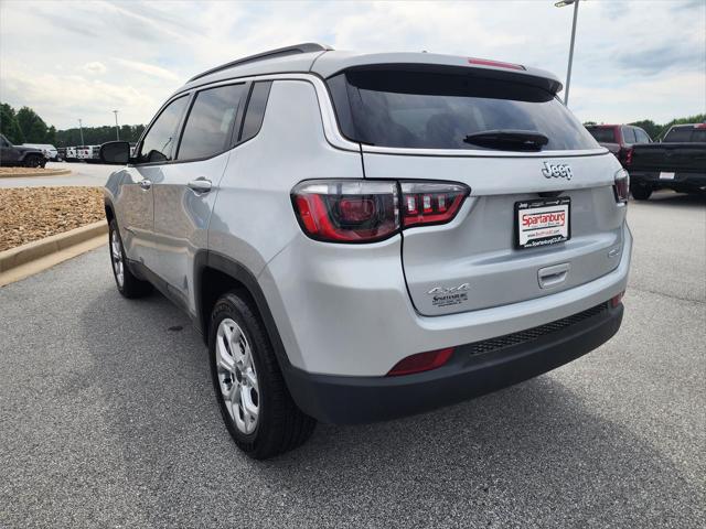2025 Jeep Compass COMPASS LATITUDE 4X4