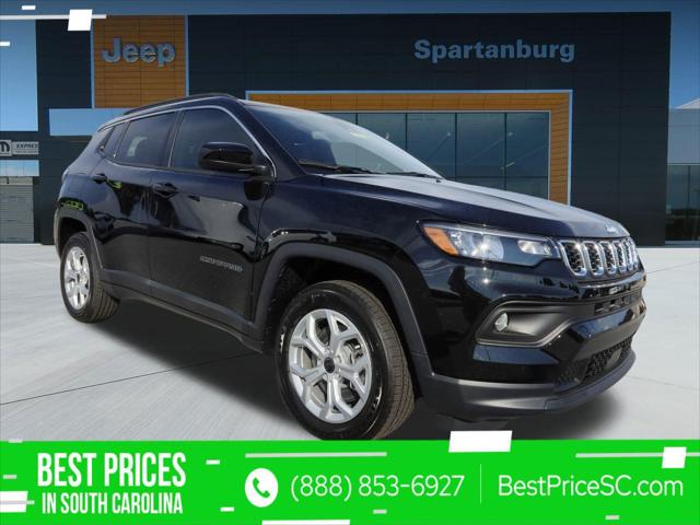 2025 Jeep Compass COMPASS LATITUDE 4X4