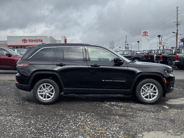 2025 Jeep Grand Cherokee GRAND CHEROKEE LAREDO X 4X4