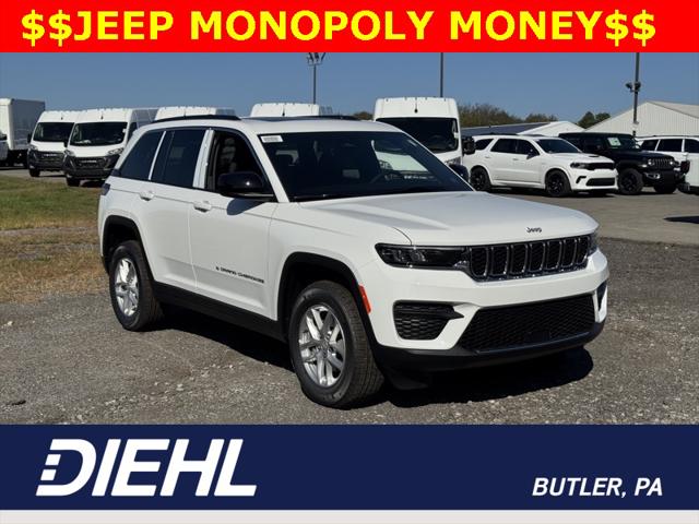 2025 Jeep Grand Cherokee GRAND CHEROKEE LAREDO X 4X4