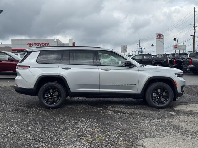 2025 Jeep Grand Cherokee GRAND CHEROKEE L ALTITUDE X 4X4 2025 Jeep Grand Cherokee GRAND CHEROKEE L ALTITUDE X 4X4