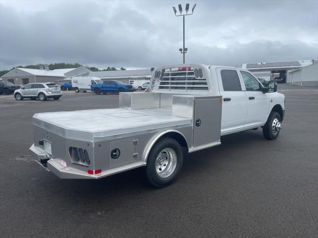2025 RAM Ram 3500 Chassis Cab RAM 3500 TRADESMAN CREW CAB CHASSIS 4X4 60 CA