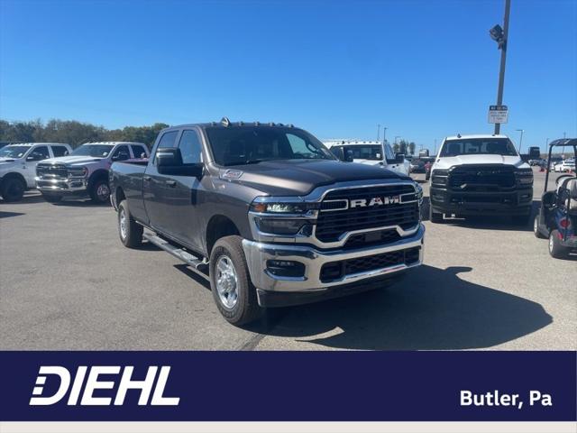 2026 RAM Ram 3500 RAM 3500 TRADESMAN CREW CAB 4X4 8 BOX