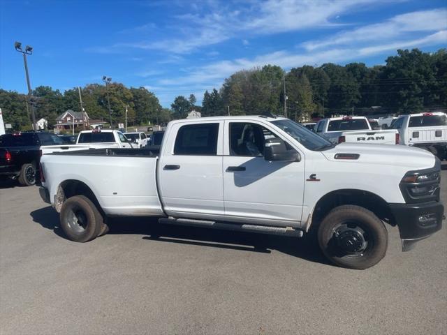2026 RAM Ram 3500 RAM 3500 TRADESMAN CREW CAB 4X4 8 BOX 2026 RAM Ram 3500 RAM 3500 TRADESMAN CREW CAB 4X4 8 BOX