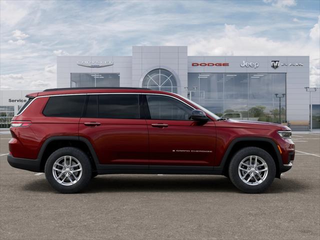 2025 Jeep Grand Cherokee Laredo 4x4