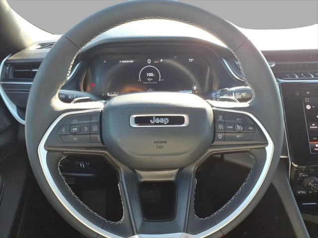 2025 Jeep Grand Cherokee Laredo 4x4