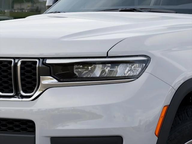 2025 Jeep Grand Cherokee Laredo 4x4