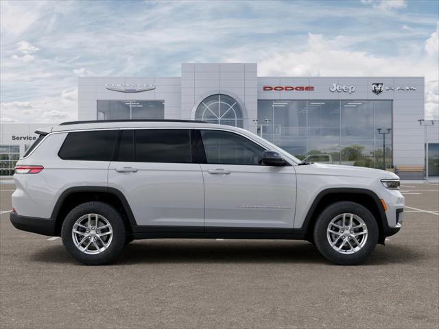 2025 Jeep Grand Cherokee Laredo 4x4