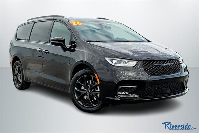 2026 Chrysler Pacifica PACIFICA SELECT AWD