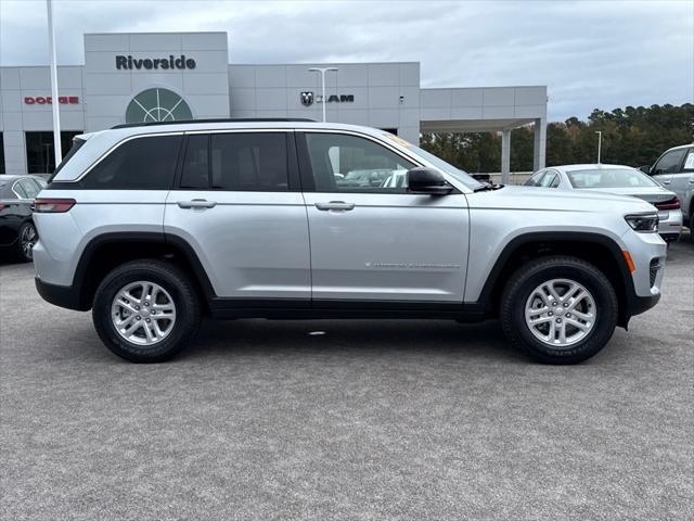 2025 Jeep Grand Cherokee GRAND CHEROKEE LAREDO 4X2 2025 Jeep Grand Cherokee GRAND CHEROKEE LAREDO 4X2