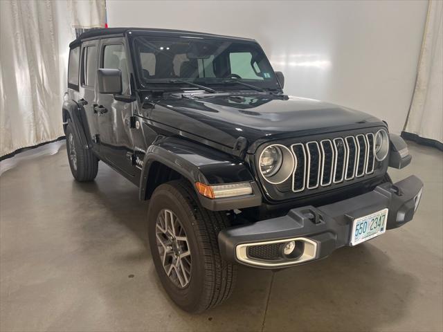 2024 Jeep Wrangler 4-Door Sahara 4x4