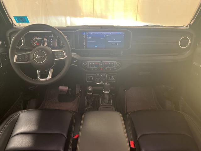 2024 Jeep Wrangler 4-Door Sahara 4x4