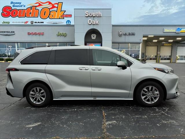 2024 Toyota Sienna XLE 2024 Toyota Sienna XLE