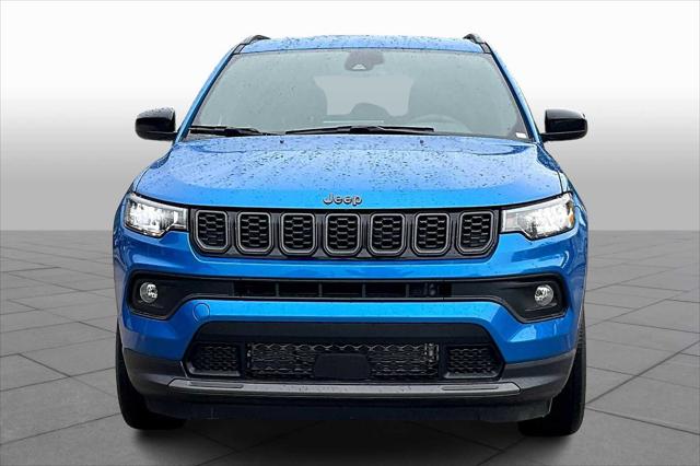 2025 Jeep Compass COMPASS LATITUDE 4X4