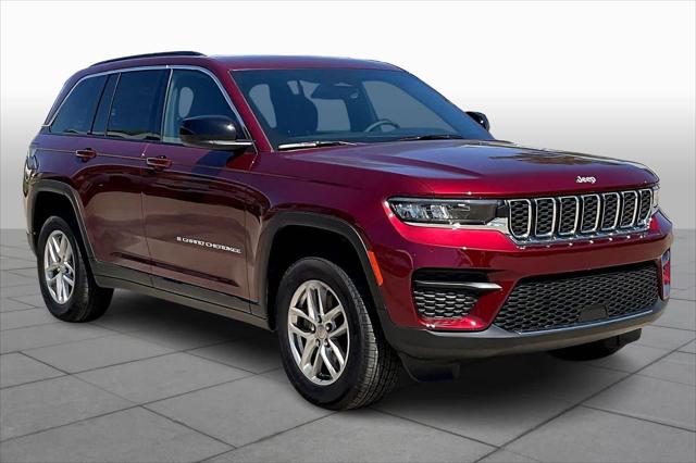 2025 Jeep Grand Cherokee GRAND CHEROKEE LAREDO X 4X4