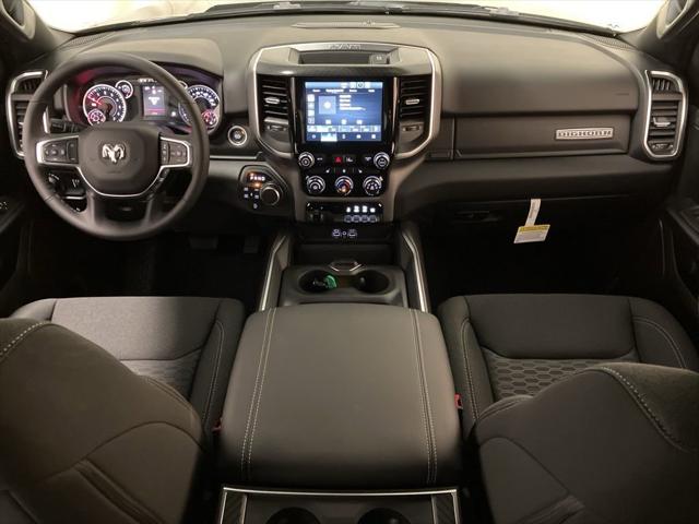 2025 RAM 1500 RAM 1500 BIG HORN CREW CAB 4X4 57 BOX