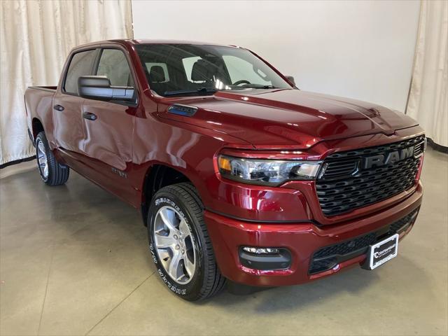 2025 RAM 1500 Tradesman Crew Cab 4x4 57 Box
