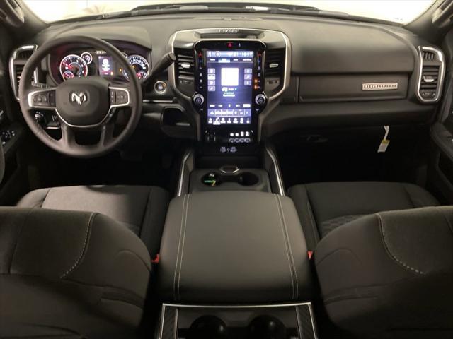 2025 RAM Ram 2500 RAM 2500 BIG HORN CREW CAB 4X2 64 BOX