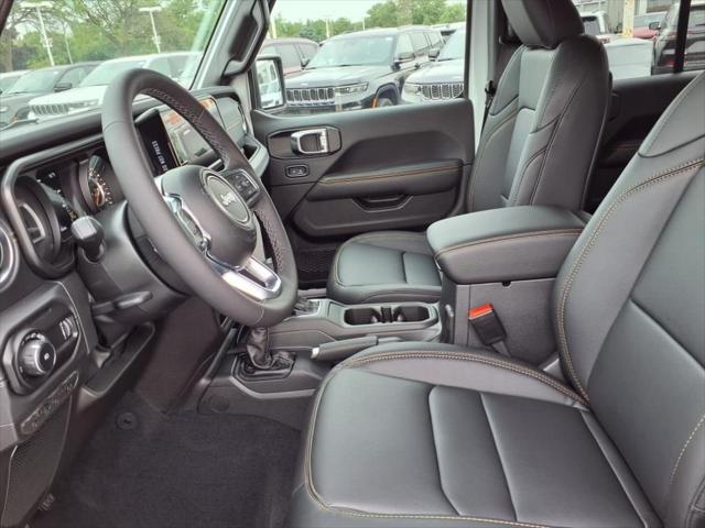 2025 Jeep Wrangler 4-Door Sahara 4x4