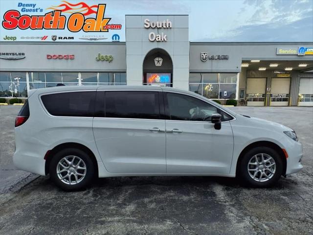 2026 Chrysler Voyager VOYAGER LX