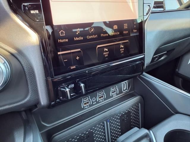 2026 Ram 1500 Laramie Crew Cab 4x4 5'7" Box