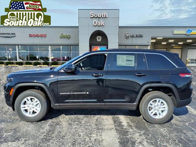 2025 Jeep Grand Cherokee GRAND CHEROKEE LAREDO 4X4