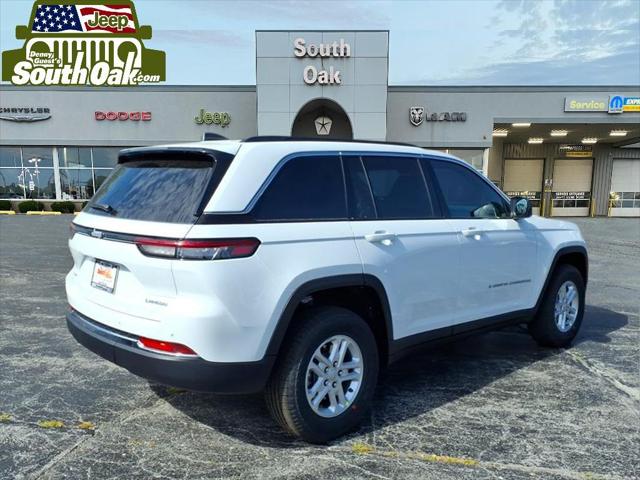 2025 Jeep Grand Cherokee GRAND CHEROKEE LAREDO 4X4