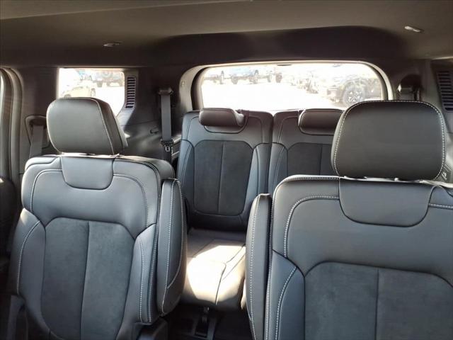 2025 Jeep Grand Cherokee Altitude X 4x4