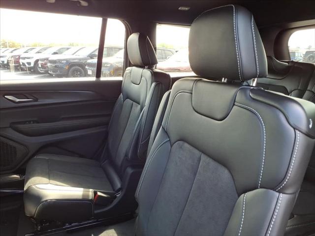 2025 Jeep Grand Cherokee Altitude X 4x4