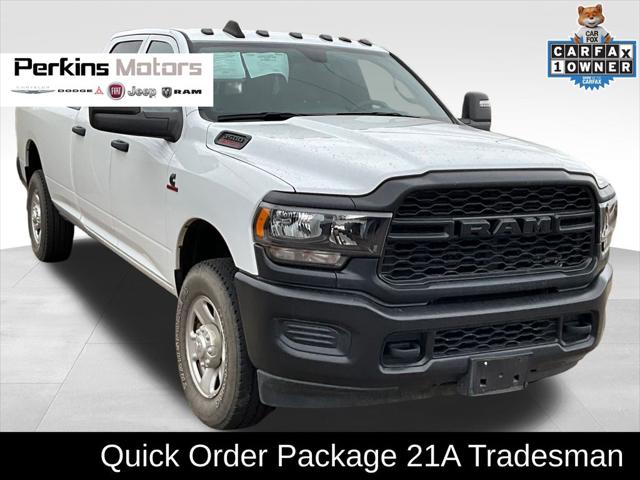 2023 RAM 3500 Tradesman Crew Cab 4x4 8 Box