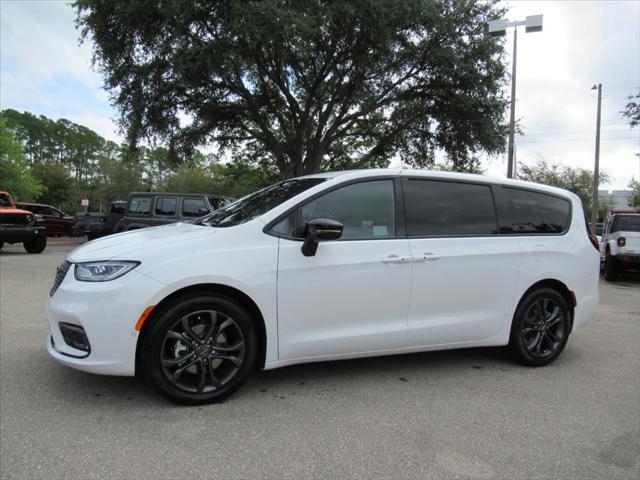 2026 Chrysler Pacifica PACIFICA SELECT