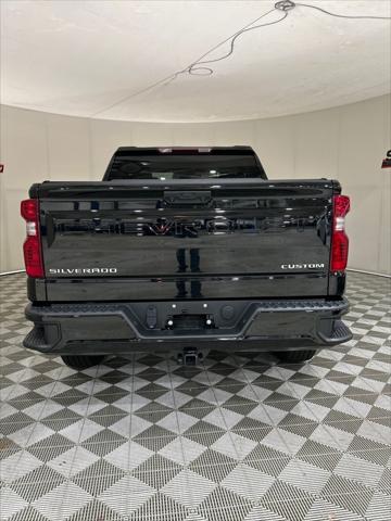 2024 Chevrolet Silverado 1500 4WD Crew Cab Short Bed Custom 2024 Chevrolet Silverado 1500 4WD Crew Cab Short Bed Custom