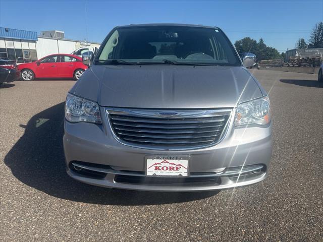 2014 Chrysler Town and Country Touring-L 2014 Chrysler Town and Country Touring-L