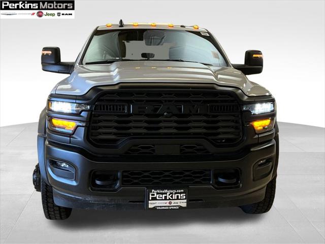 2025 RAM Ram 5500 Chassis Cab RAM 5500 TRADESMAN CHASSIS CREW CAB 4X4 60 CA 2025 RAM Ram 5500 Chassis Cab RAM 5500 TRADESMAN CHASSIS CREW CAB 4X4 60 CA