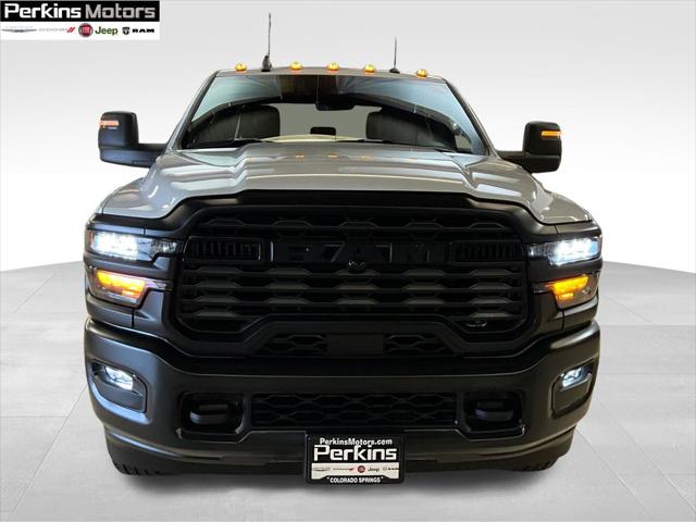 2025 RAM Ram 5500 Chassis Cab RAM 5500 TRADESMAN CHASSIS CREW CAB 4X4 84 CA 2025 RAM Ram 5500 Chassis Cab RAM 5500 TRADESMAN CHASSIS CREW CAB 4X4 84 CA