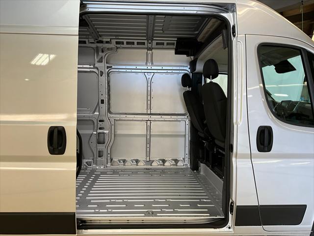 2025 RAM Ram ProMaster RAM PROMASTER 1500 SLT CARGO VAN HIGH ROOF 136 WB 2025 RAM Ram ProMaster RAM PROMASTER 1500 SLT CARGO VAN HIGH ROOF 136 WB
